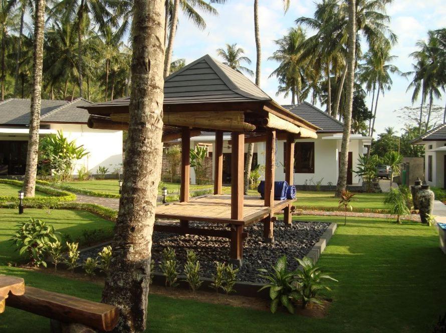 Dream Estate Resort Senggigi Exterior foto