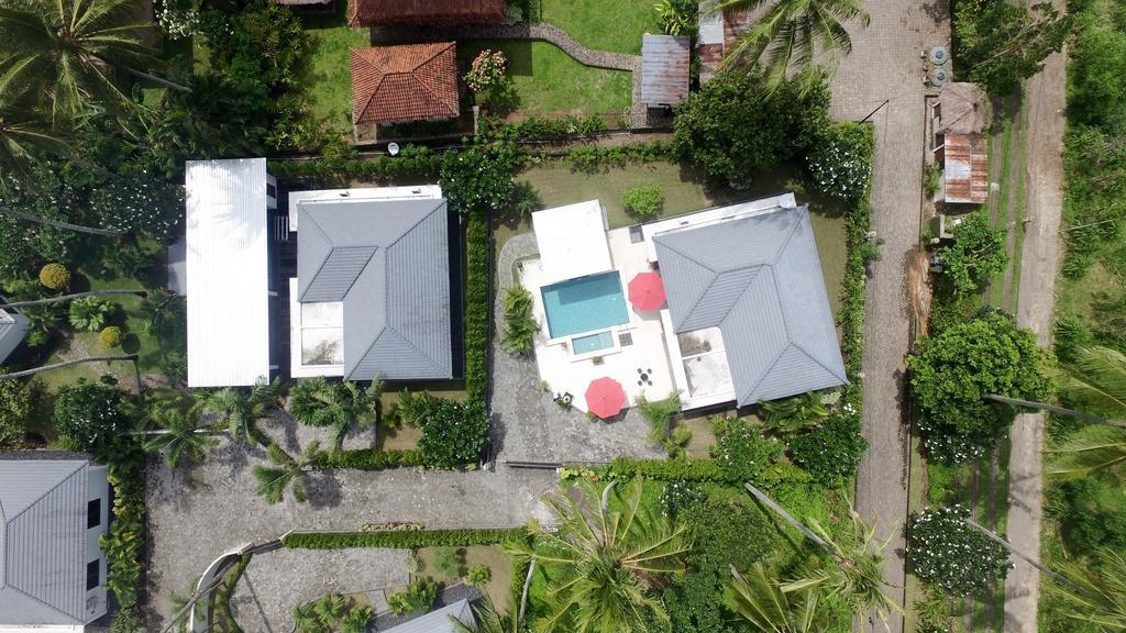 Dream Estate Resort Senggigi Exterior foto