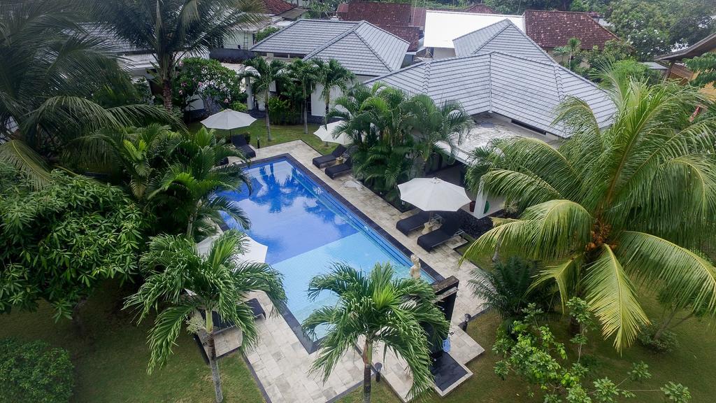 Dream Estate Resort Senggigi Exterior foto
