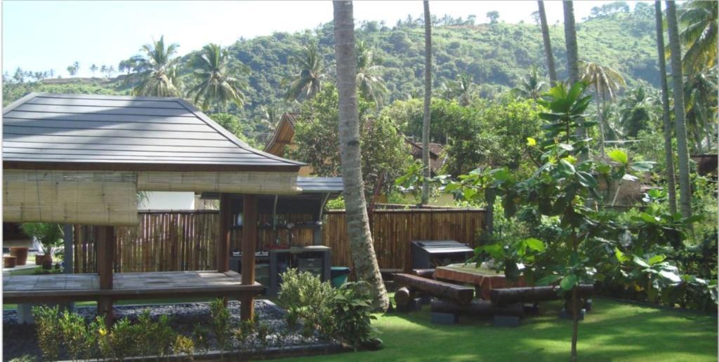 Dream Estate Resort Senggigi Exterior foto