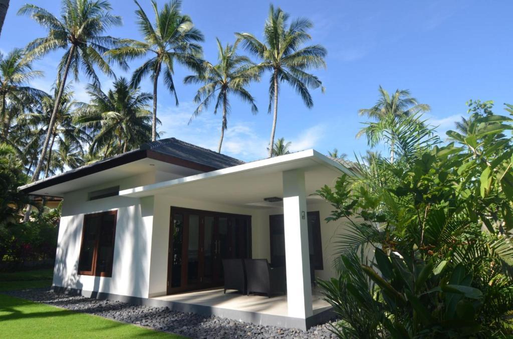 Dream Estate Resort Senggigi Exterior foto