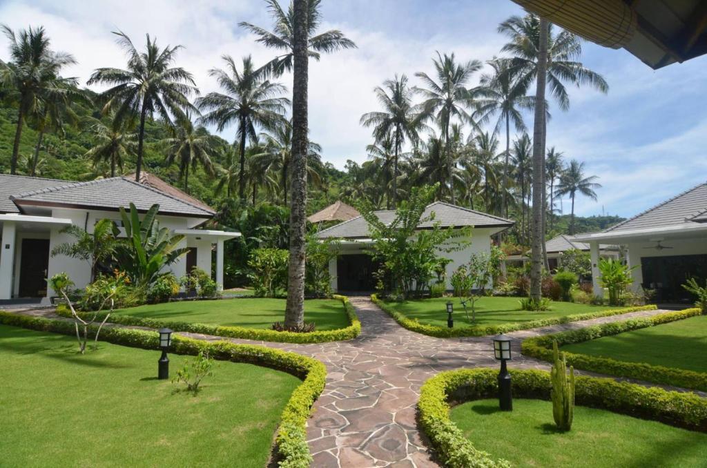 Dream Estate Resort Senggigi Exterior foto